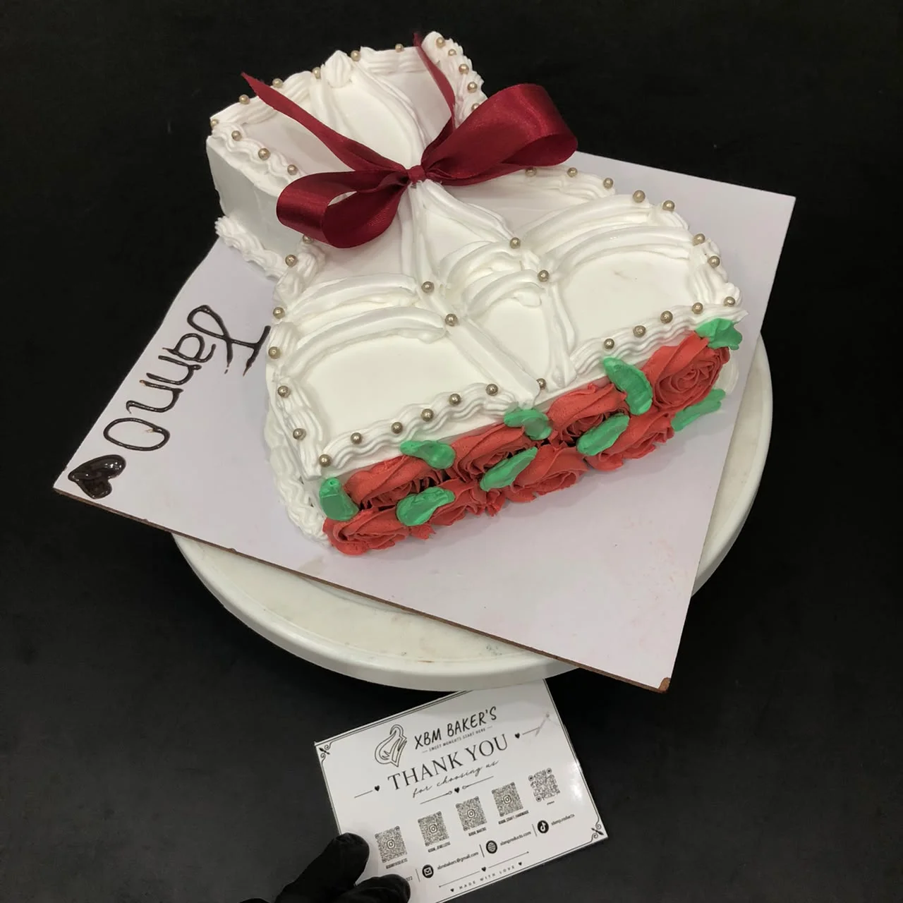 Flower Bouquet Cake - Image 2